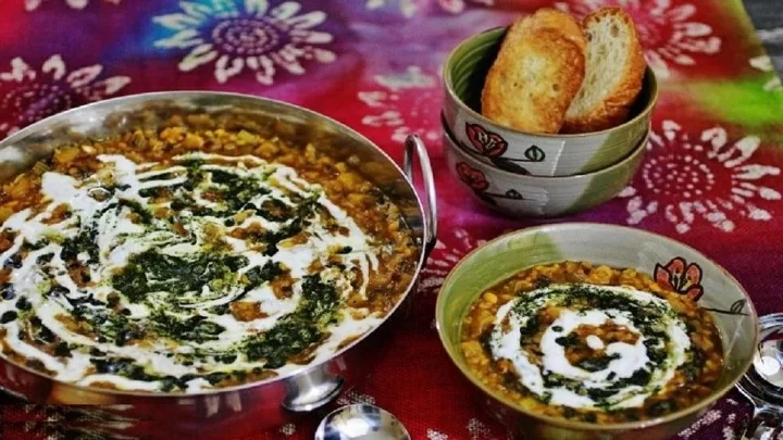 طرز تهیه آش کلم قمری