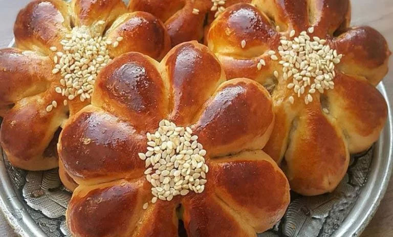 طرز تهیه شیرینی نان‌ خرمایی