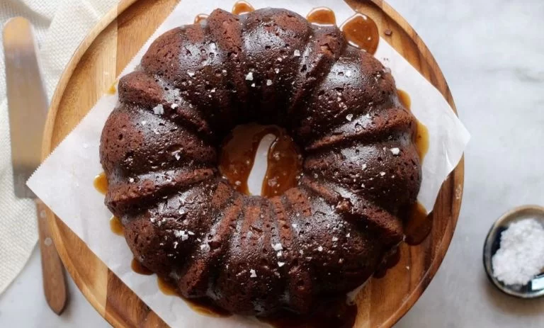 طرز تهیه کیک خرما بدون شکر