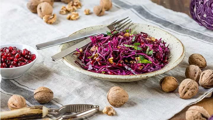 طرز تهیه سالاد انار یلدایی مجلسی