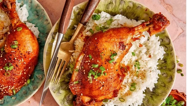 طرز تهیه یخنی مرغ