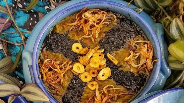 طرز تهیه آش ورکواز نهاوند برای افطاری