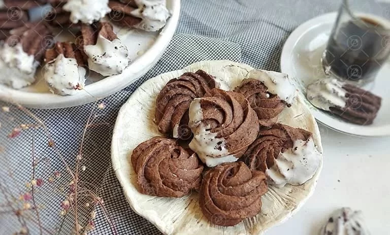 طرز تهیه شیرینی رزت قهوه