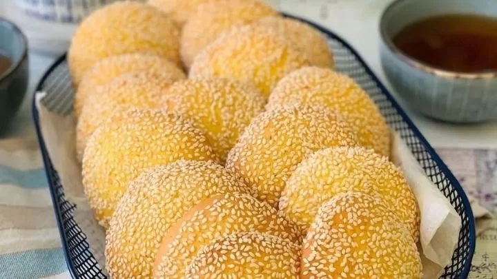 طرز تهیه کلوچه کنجدی