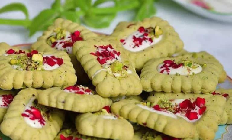 طرز تهیه شیرینی پسته‌ای