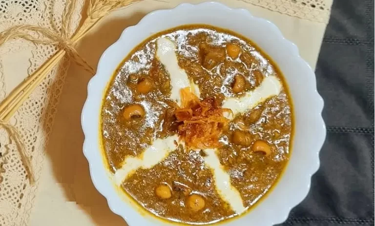 طرز تهیه آش قوروت قیله