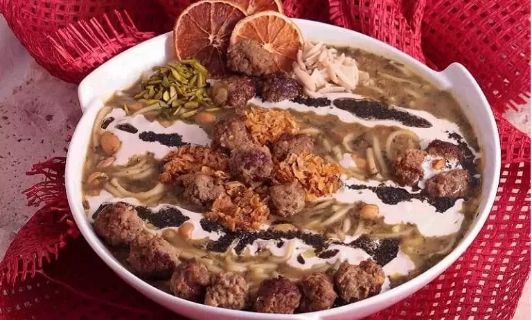 طرز تهیه آش رشته کرمانی