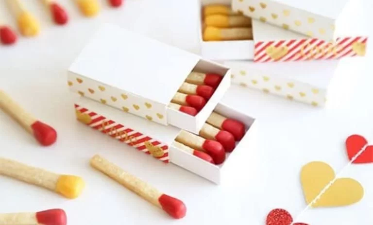 طرز تهیه بیسکویت کبریتی خانگی؛ برای عید نوروز