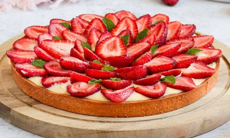 طرز تهیه تارت توت‌ فرنگی