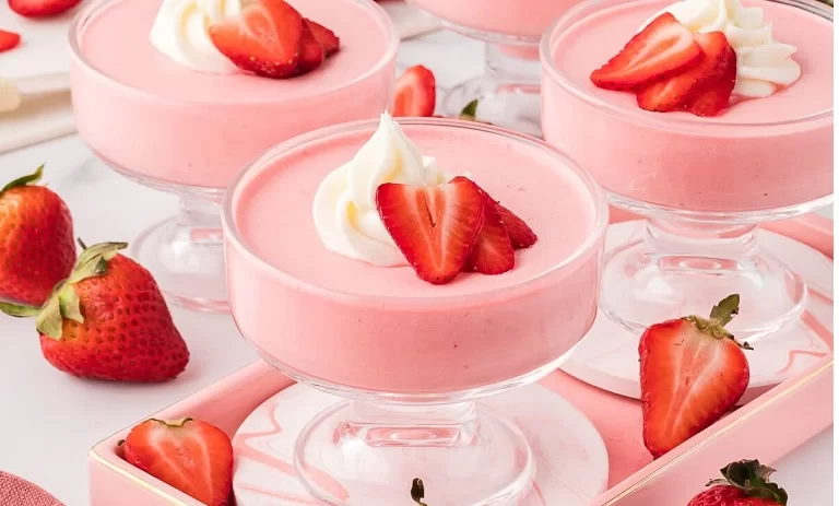 طرز تهیه دنت توت فرنگی