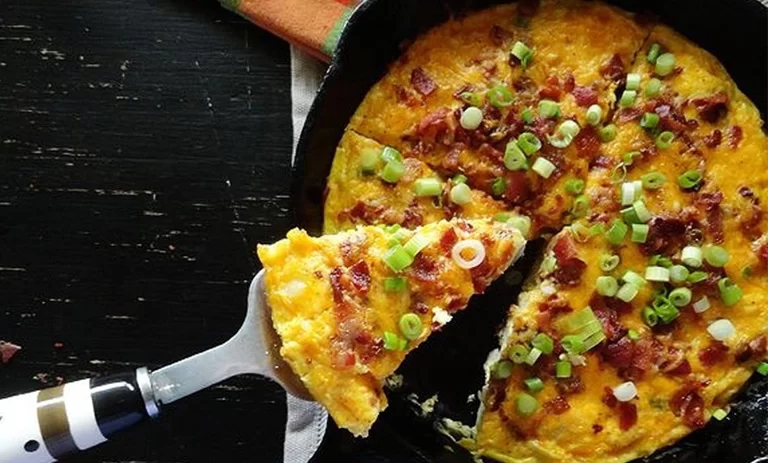 طرز تهیه فریتاتای پنیر و سیب زمینی