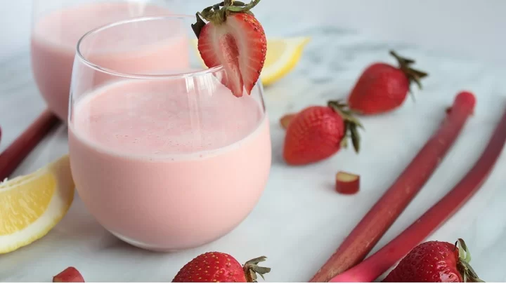 طرز تهیه اسموتی ریواس