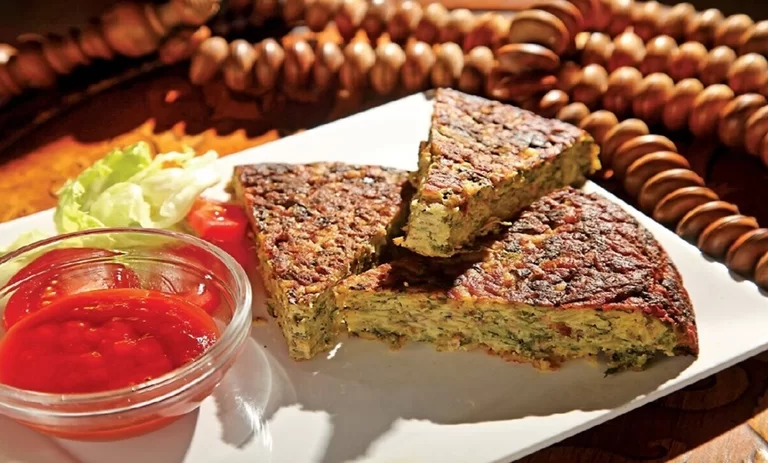 طرز تهیه کوکوی بادمجان خام