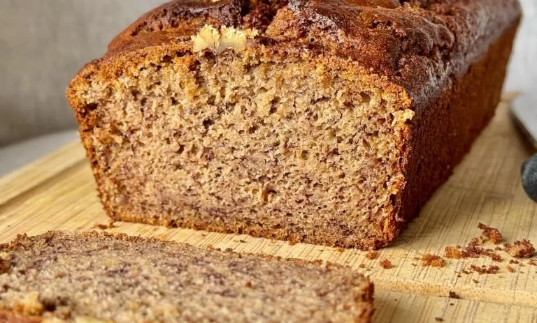 طرز تهیه کیک موز و گردو