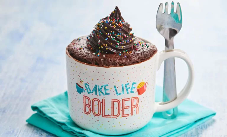 طرز تهیه کیک فنجانی شکلاتی