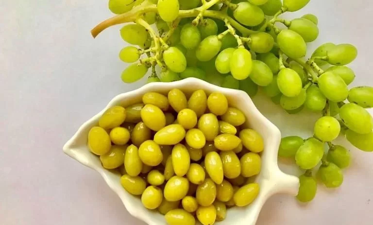 طرز تهیه ترشی غوره خانگی