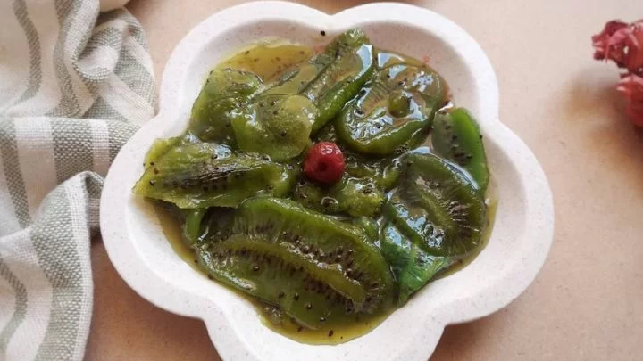 طرز تهیه ترشک کیوی